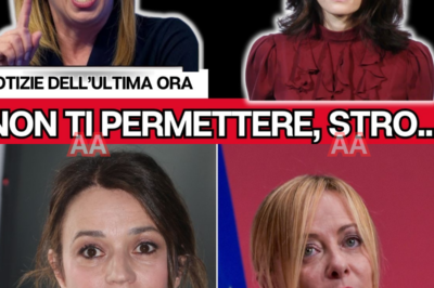 CARMEN CONSOLI COLPISCE SUL PERSONALE GIORGIA MELONI, MA NEL MOMENTO PIÙ TESO ARRIVA UNA RISPOSTA CHE CAMBIA IL CLIMA IN STUDIO, FA CROLLARE LE CERTEZZE E TRASFORMA UNA DERISIONE IN UN BOOM POLITICO IN DIRETTA. Le parole partono leggere, quasi ironiche. Poi diventano un affondo, mirato al fisico di Giorgia Meloni, davanti a telecamere accese e pubblico pronto a reagire. Carmen Consoli spinge il limite, convinta che il colpo resti impunito. In studio cala un silenzio denso, carico di attesa. Tutti guardano la Premier, cercando una crepa.  La risposta non è uno sfogo. È una lama. Poche frasi, tono fermo, sguardo dritto. Meloni ribalta il tavolo senza alzare la voce, spostando il fuoco dalla derisione al rispetto, dalla forma alla sostanza. Le reazioni esplodono: applausi, mormorii, volti che cambiano. Chi rideva prima ora si irrigidisce.  È un momento televisivo che diventa simbolo. Cultura contro potere, satira contro leadership, palco contro governo. Nessun vincitore dichiarato, ma un equilibrio spezzato. E una domanda che resta sospesa, mentre lo studio vibra: chi ha davvero perso il controllo, quando l’attacco personale si trasforma in boomerang?